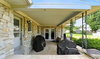 8219 Bishops Ln, Indianapolis, IN 46217