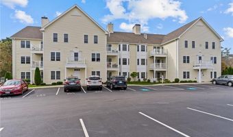 40 Saw Mill Dr 203, North Kingstown, RI 02852