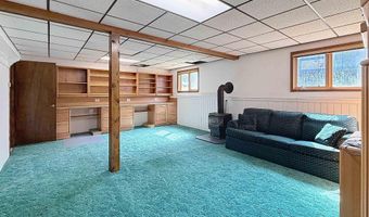 66 Sunset Ave, Buffalo, WY 82834