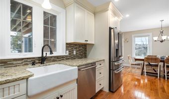 81 S Pier Rd, Narragansett, RI 02882