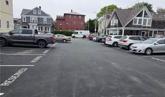 38 Bellevue Ave W, Newport, RI 02840