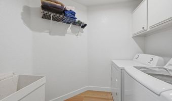 5217 Alamosa Park Dr, Oceanside, CA 92057