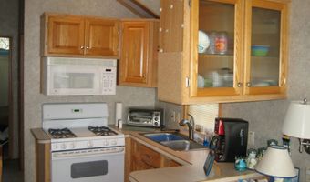 2073 Post Rd, Wells, ME 04090