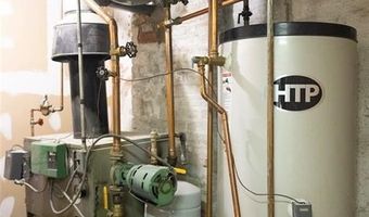 53 School St, East Providence, RI 02914