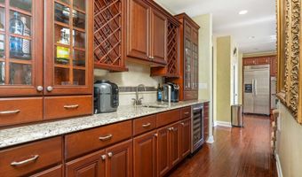 30 Ridgeview Way, Allentown, NJ 08501