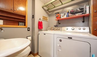 631 E 2nd St, Bridgewater, SD 57319