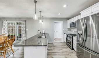 209 Brittany Dr, Albrightsville, PA 18210