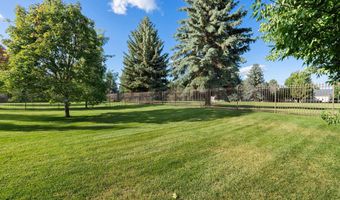 320 Chapman Ln, Bigfork, MT 59911