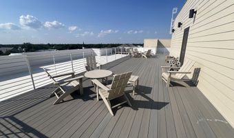 124 Court St 303, Bay St. Louis, MS 39520