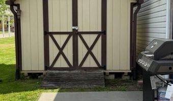 42 May St, Auxier, KY 41602