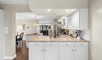 38 Leonard Ave, Atlantic Highlands, NJ 07716