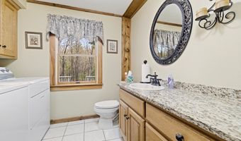 22 Country Ln, Berkley, MA 02779