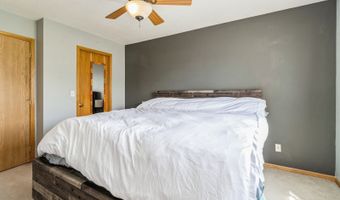 1521 SE Delaware Ave 4, Ankeny, IA 50021