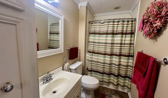 308 Walnut St, Benoit, MS 38725