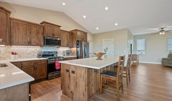 2371 SILVER GATE Way, Cheyenne, WY 82009