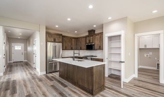 24869 WESTFIELD Ave, Veneta, OR 97487