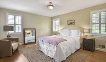 7205 RADNOR Rd, Bethesda, MD 20817