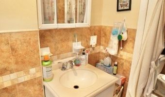 17 Garden Ave, Belleville, NJ 07109