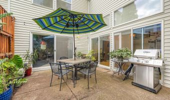 14567 SW RED MAPLE Ln, Beaverton, OR 97007
