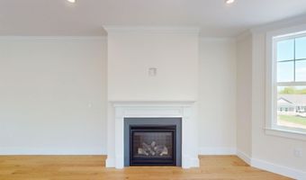 4 Longview Dr 302, Atkinson, NH 03811