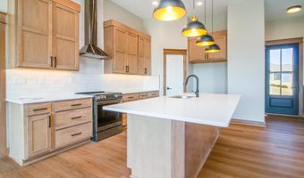 325 S Lakeview Way, Ashland, NE 68003