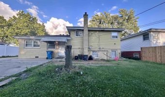 10 N ADAMS Dr, Addison, IL 60101