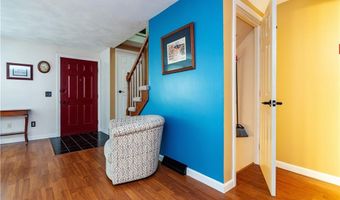 100 Scenery Ln, Johnston, RI 02919