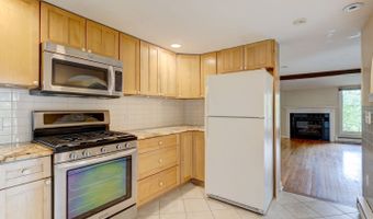 120 Highland Ave, Branford, CT 06405