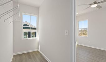 249 10th St, Auburn, GA 30011