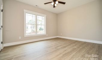 1202 Louise Ln, Albemarle, NC 28001
