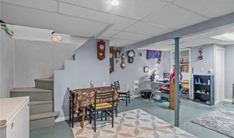 21 High Service Ave, North Providence, RI 02911