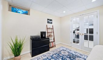 5 LINDEN SPRING Ln, Bear, DE 19701