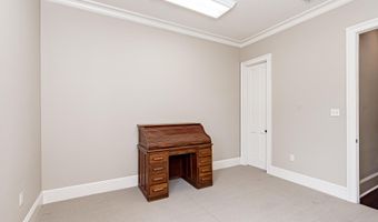 17744 Pecan Shadows Dr, Baton Rouge, LA 70810