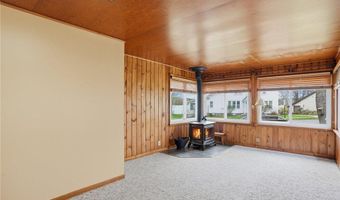 216 Lake St, Amery, WI 54001