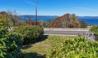 19 TH St, Astoria, OR 97103