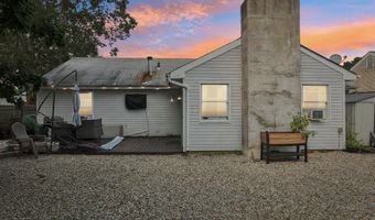 105 Windward Dr, Barnegat, NJ 08005