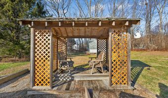 82 Colchester Commons, Colchester, CT 06415