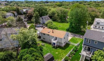 60 Brooklyn Rd, Narragansett, RI 02882