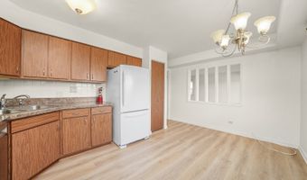 1025 S Fernandez Ave 4C, Arlington Heights, IL 60005
