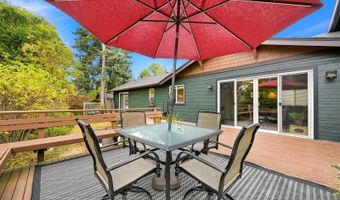 2412 W North St, Bellingham, WA 98225