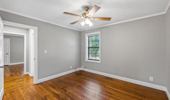 924 E Madison Ave, Athens, TN 37303