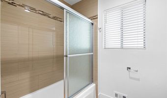 4059 Yankee Dr, Agoura Hills, CA 91301