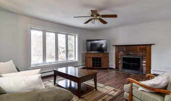 10 Woodland Rd, Ashland, MA 01721