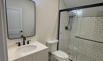 216 15th St, Apalachicola, FL 32320