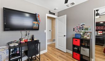 33127 Camelot Dr, Yucaipa, CA 92399