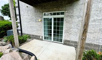 4510 Twain Cir 102, Ames, IA 50014