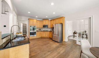 8805 Saddle Trl, Ball Ground, GA 30107