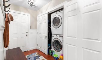 15 Zephyr Ln, Barrington, RI 02806