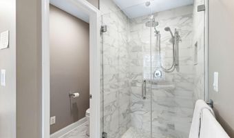 3436 HOLLY Rd, Annandale, VA 22003