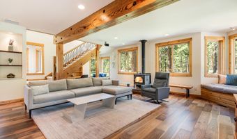 16396 Skyline Dr, Bend, OR 97703